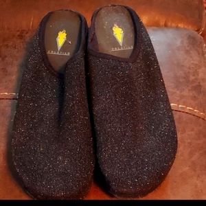 2 pairs bundle for 1 price...